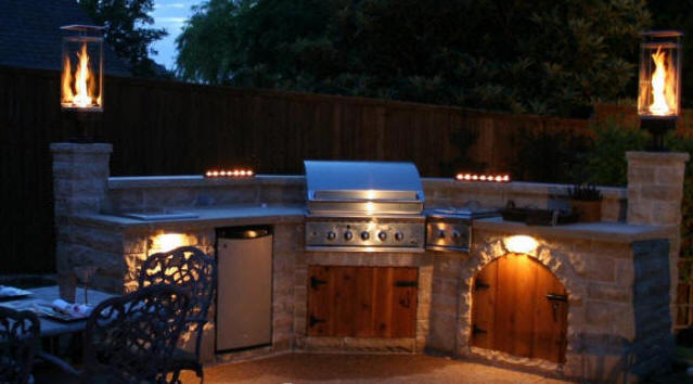Rustic outdoor kitchen Fort Myers Florida Lifestyle Outdoor Kitchens