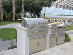 Custom outdoor kitchen island Lifestyle Outdoor Kitchens