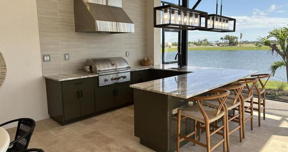 Lake Club Outdoor Kitchen Lifestyle Outdoor Kitchens
